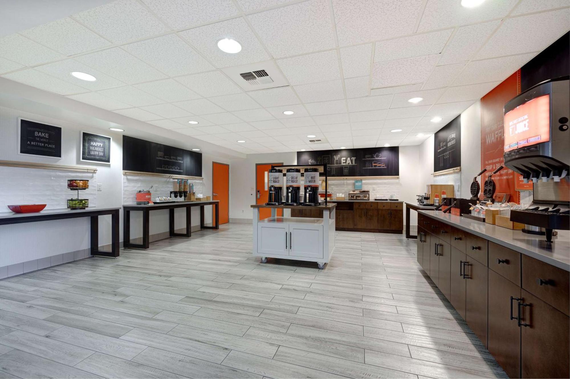 Hampton Inn & Suites Tulare Exteriör bild