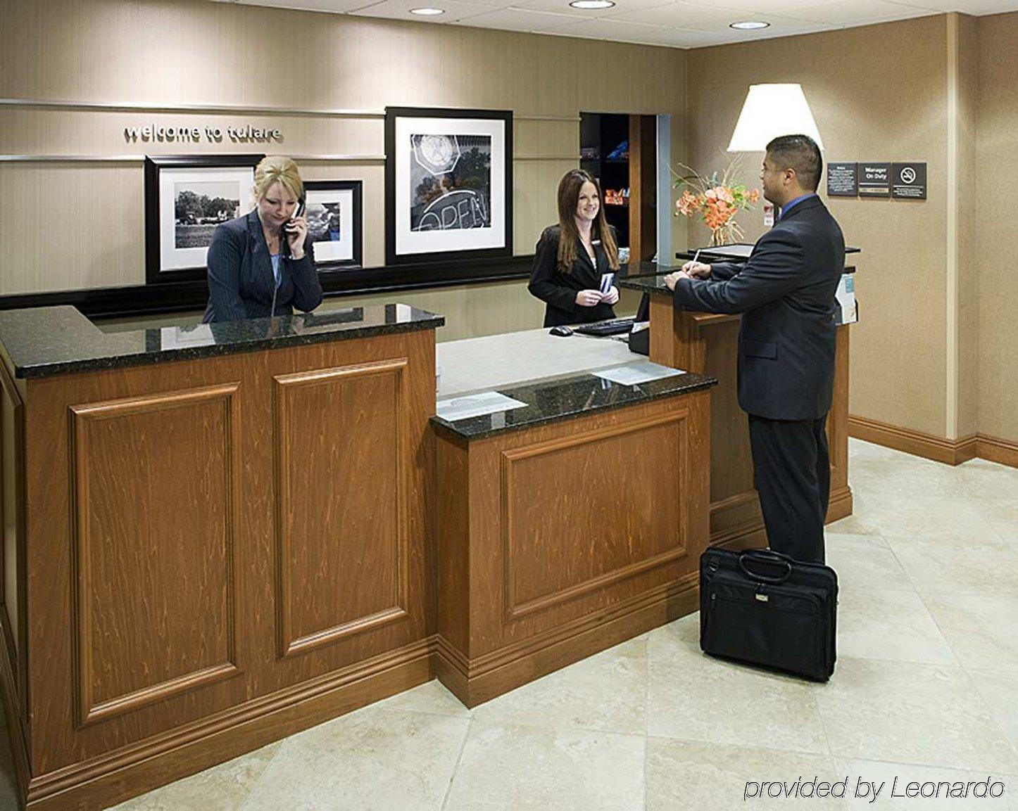 Hampton Inn & Suites Tulare Inreriör bild